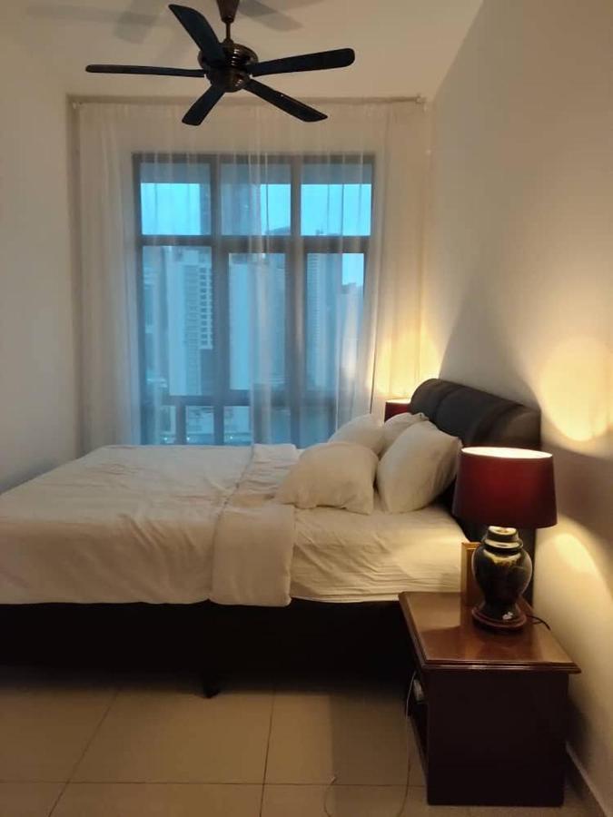 Klcc Legasi Direct View With A Superking Bed At A 3-Bedroom Premium Unit Kuala Lumpur Buitenkant foto